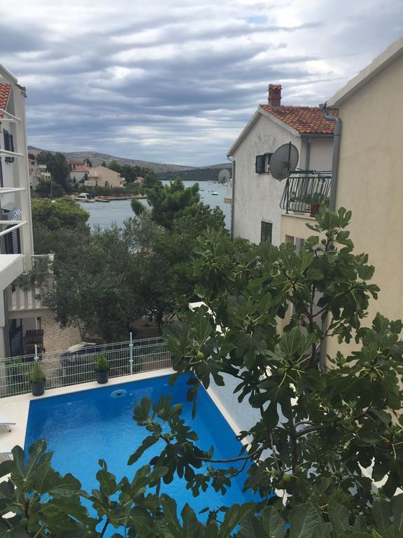Villa Hedonica Zaboric Bagian luar foto